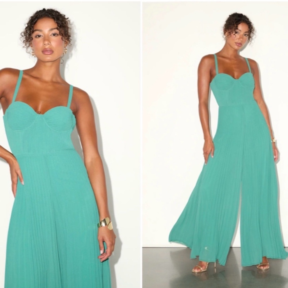 Lulu’s Exemplary Poise Green Pleated Wide-Leg Jumpsuit